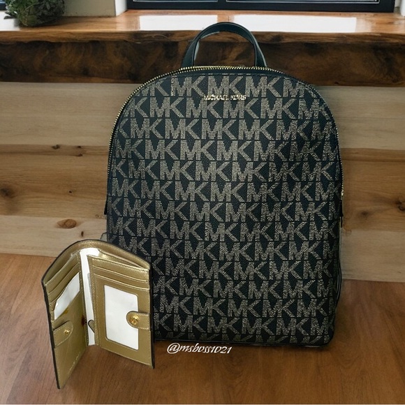 Michael Kors Cindy Signature Backpack + Wristket in Black/Gold + Gold Wallet NWT - Picture 4 of 15